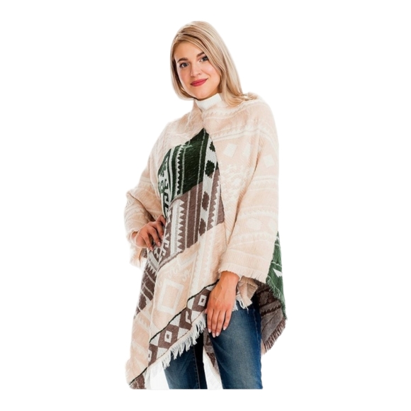 SN&W Sweaters - **NWT* Peach Tribal Fringe Poncho.